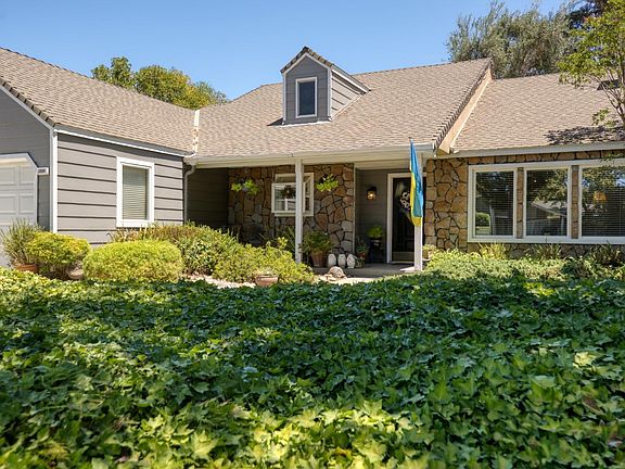 3rd image of 3804 Beyer Park Dr