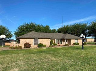 13727 NE Kleeman Rd, Elgin, OK 73538