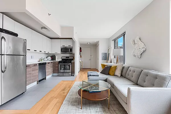 Rented by The Agency | media 1