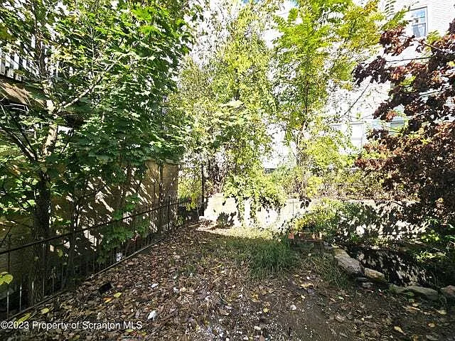 907 Green Ridge St — Photo 12
