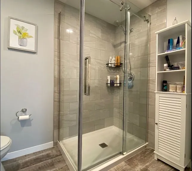 4870 Mapleview Cres — Photo 13