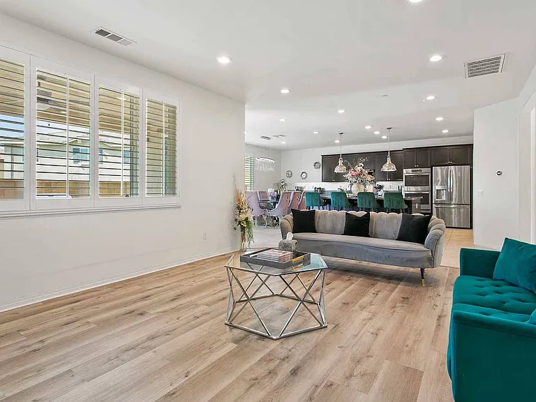 15637 Curry Pl — Photo 3