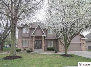2427 Nelsons Creek Dr, Omaha, NE 68116
