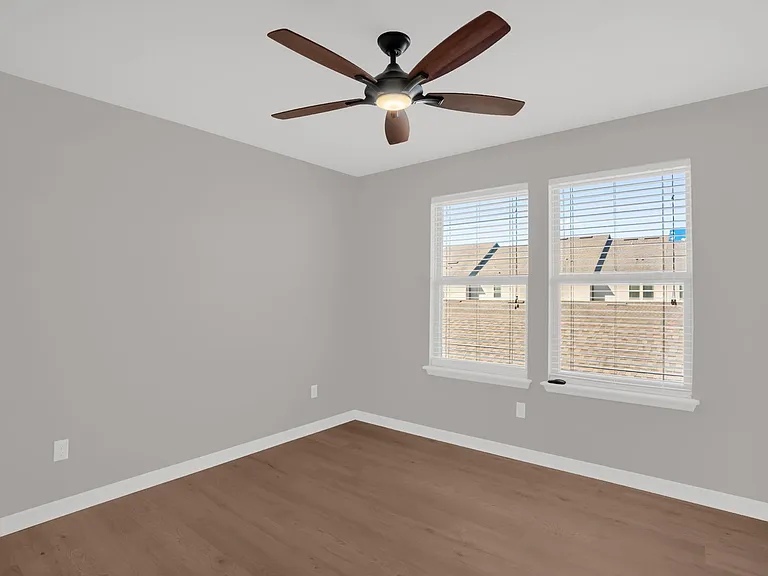 5167 Caspian St — Photo 17