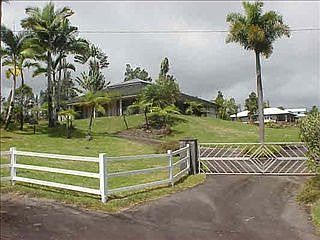 1st image of 3001 Kaumana Dr