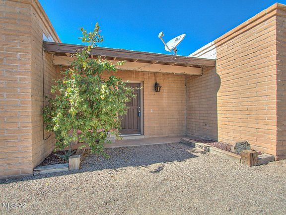 3rd image of 4663 N Camino De La Codorniz