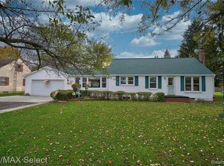 3449 Grand Blanc Rd, Swartz Creek, MI 48473