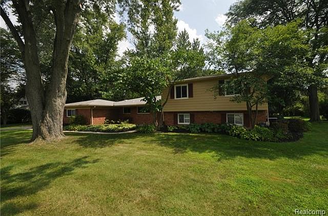 1st image of 24675 S Cromwell Dr