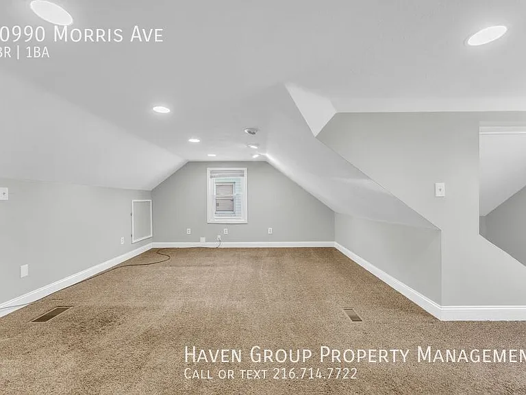 20990 Morris Ave — Photo 16