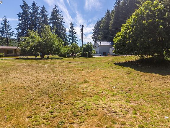 5th image of 93845 Upper Loop Rd