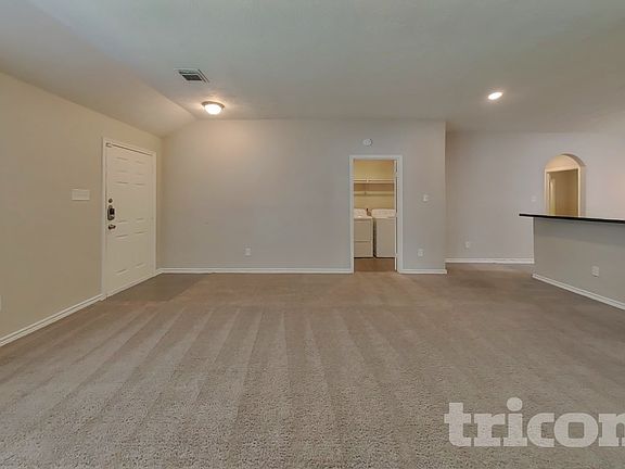 2nd image of 25402 Holyoke Ln