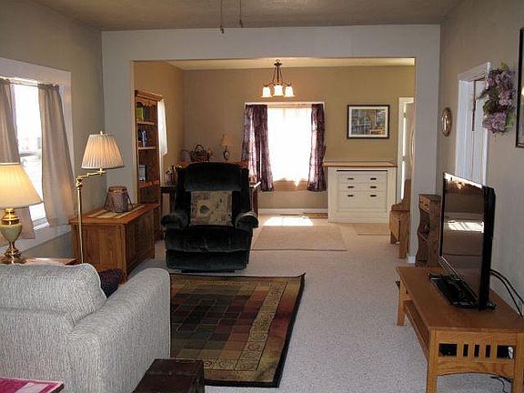 4th image of 510 9th St