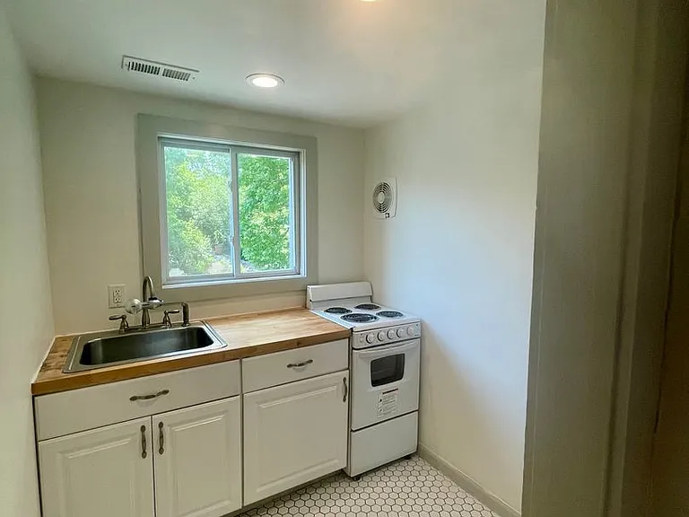 1012 South Alston St — Photo 12