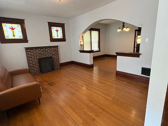 4th image of 3136 Mount Pleasant St #2