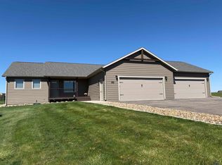 19229 Chuck Wagon Cir, Belle Fourche, SD 57717
