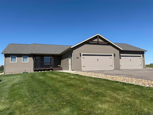 19229 Chuck Wagon Cir, Belle Fourche, SD 57717