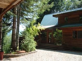 223 Hinkle Tinkle Ln, Packwood, WA 98361