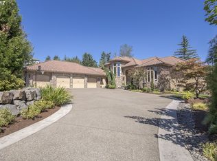 10260 SE Hillside Ct, Happy Valley, OR 97086