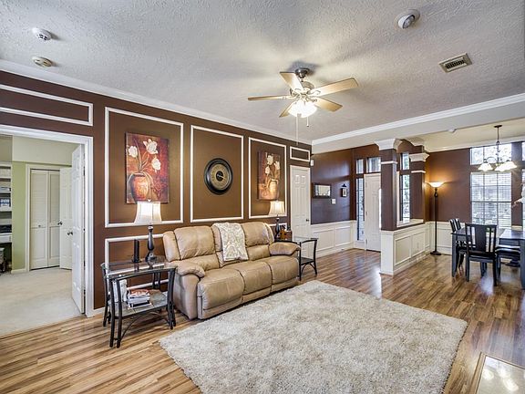 5th image of 3923 Hill Springs Dr