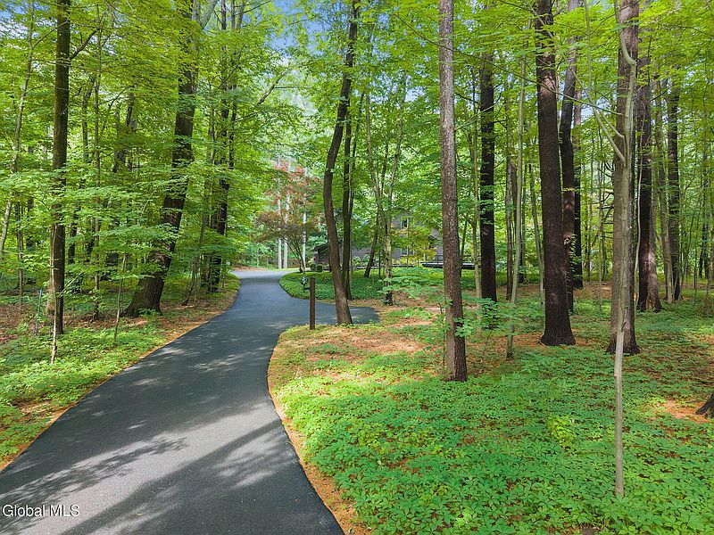 2nd image of 623 Bruno Road