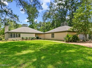 4 Fern Cv, Flowood, MS 39232