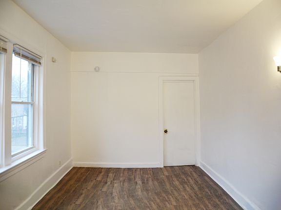 3rd image of 689 Martin Luther King Jr Blvd Floor 2