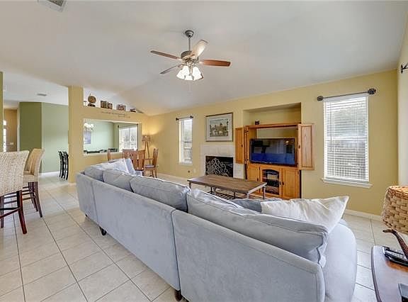 4th image of 2300 Giddens Dr