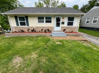215 Estridge Rd, Saint Louis, MO 63137