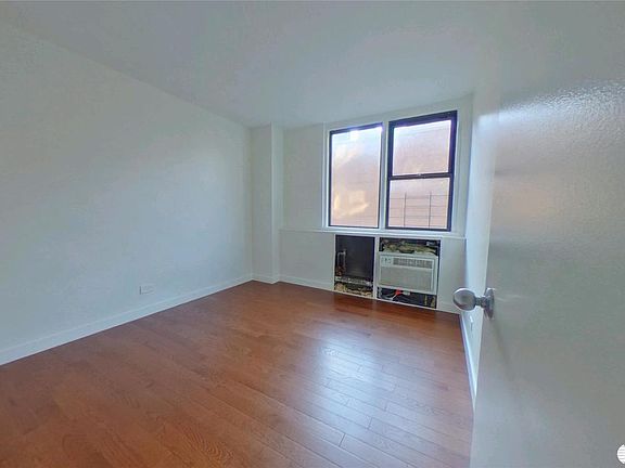 3rd image of 435 E 79th St APT 12P