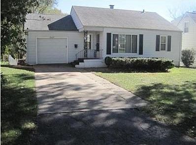 3rd image of 10609 E Hill Park Ter