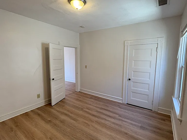 105 America St #3 — Photo 23