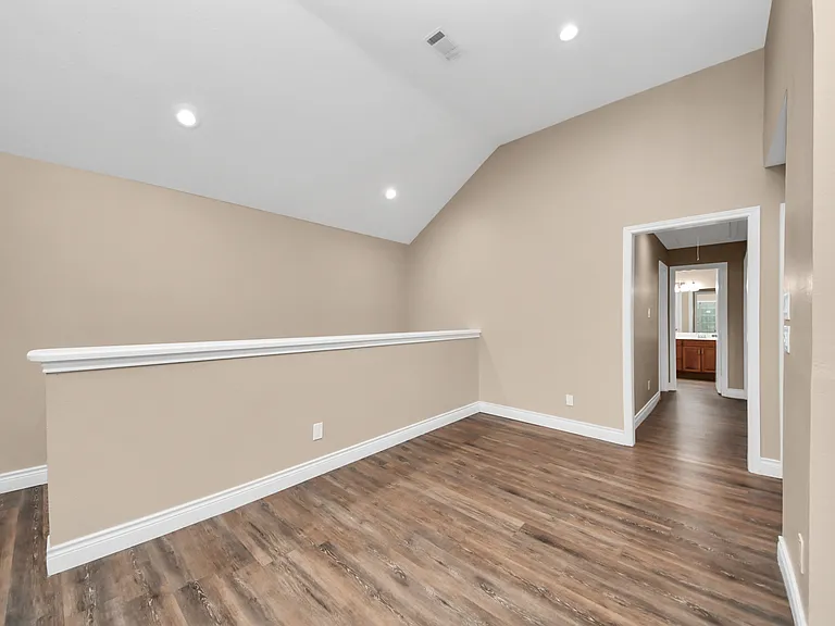 1163 Lovett St — Photo 26