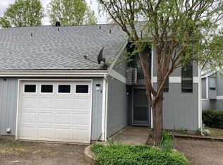 835 Oak St UNIT 2, Oakland, OR 97462