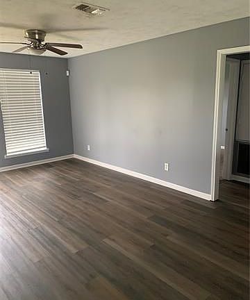 3rd image of 2564 N King Ave