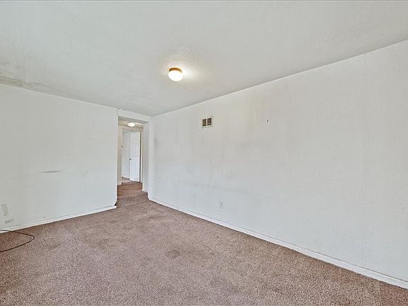5th image of 2131 E 81st St