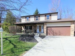 8257 Springdew Dr, Cincinnati, OH 45231