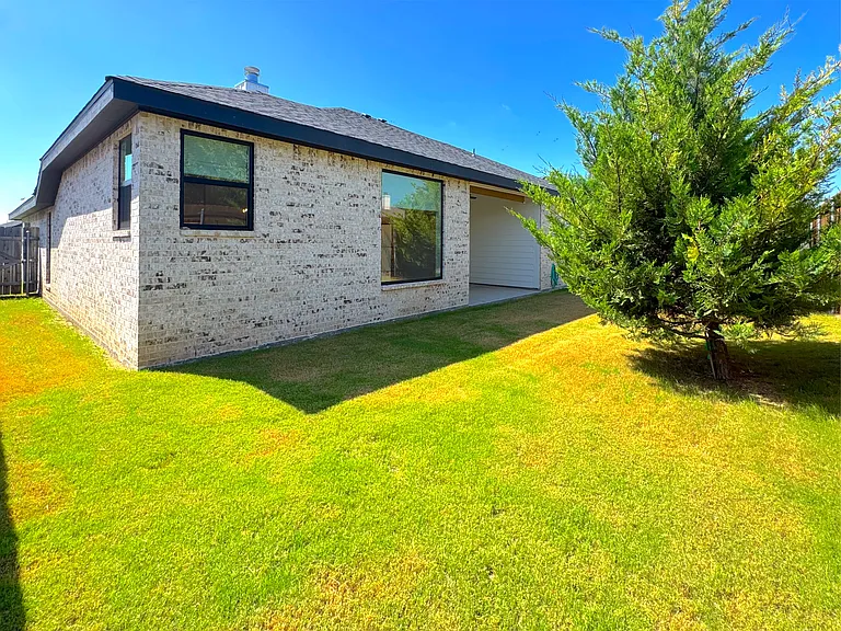5941 Merrick St — Photo 24