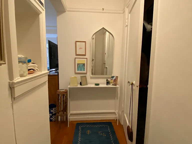 820 Jones St — Photo 29