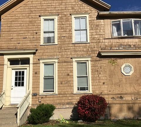 3rd image of 38 Lincoln Ave #2