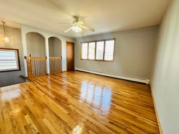 126 West 25th Street image 2 of 11