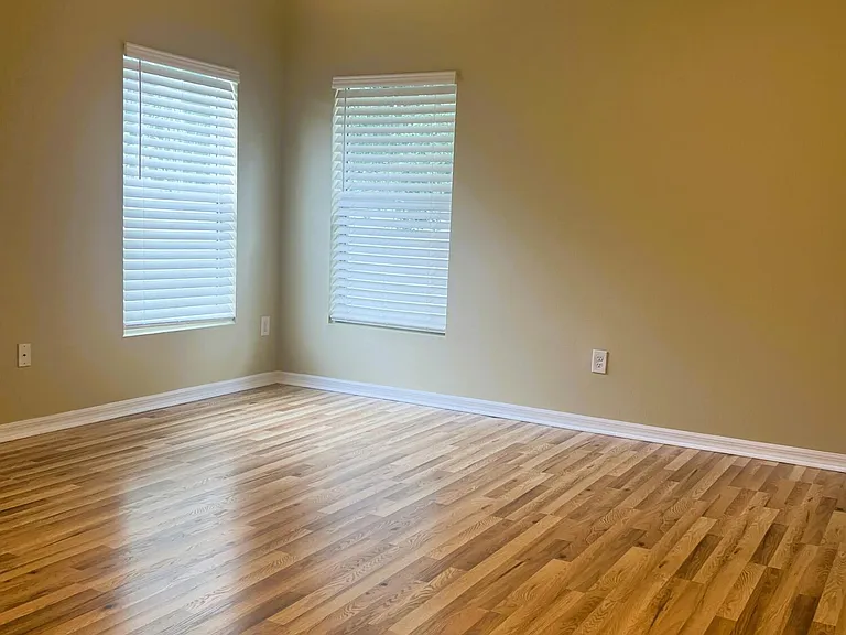 5234 Oakland Lake Cir — Photo 5