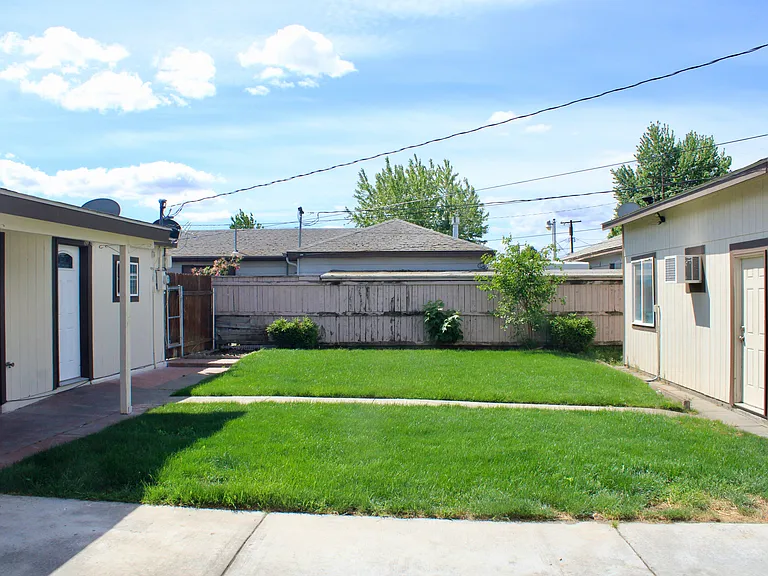 1708 N 17th Ave — Photo 8