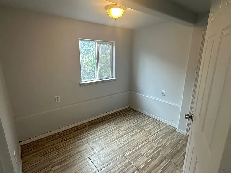 1521B Kinoole St — Photo 7