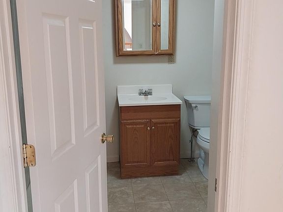 Upstairs bathroom