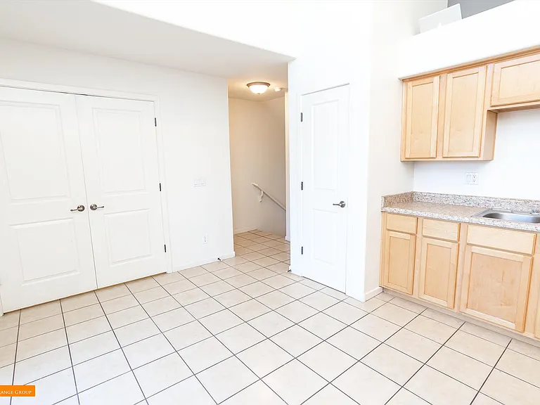 330 S Farmer Ave #331 — Photo 7