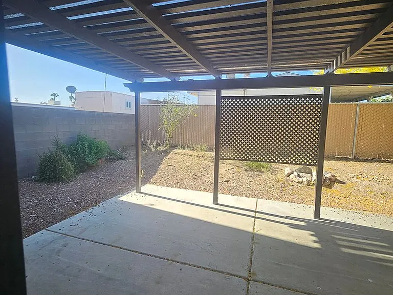 902 Riverfront Dr — Photo 11