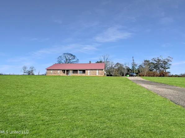988 Salem Church Rd, Collins, MS 39428