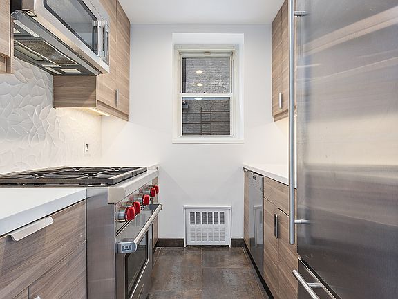 4th image of 342 W 85th St APT 2C