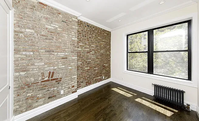 Rented by Avenues Real Estate | media 11