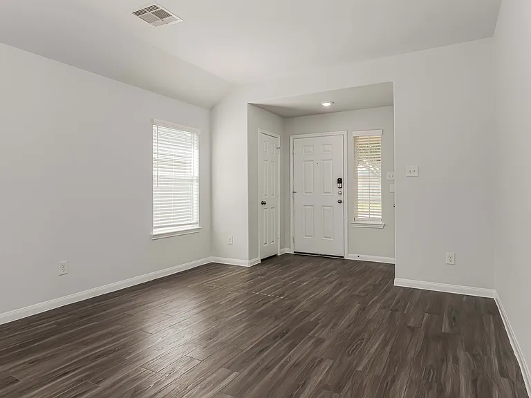 5530 Plantation Forest Dr — Photo 16